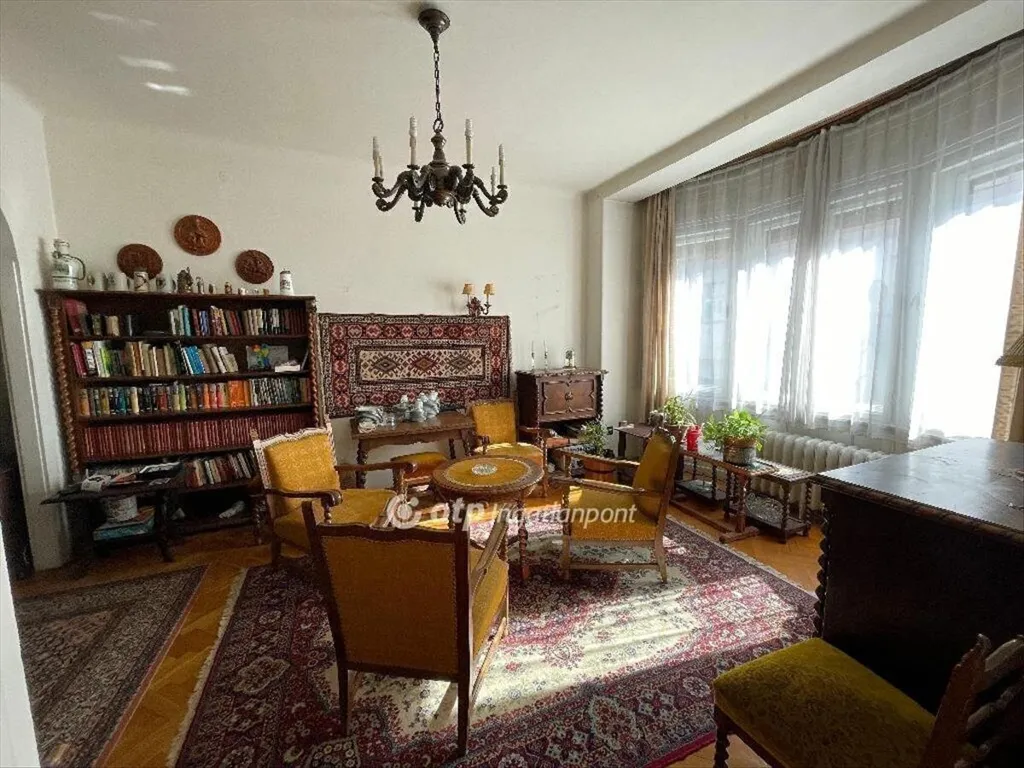 Soggiorno - Bauhaus Flat with Balcony in Budapest XIII
