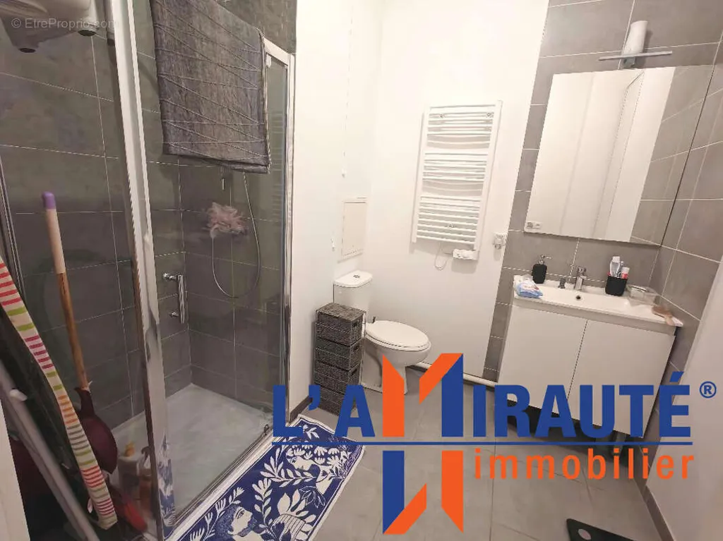 Vannitoad - Studio with Terrace in Sartrouville