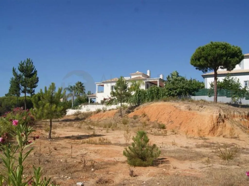 Jardin - Development Land in Golden Triangle, Loulé