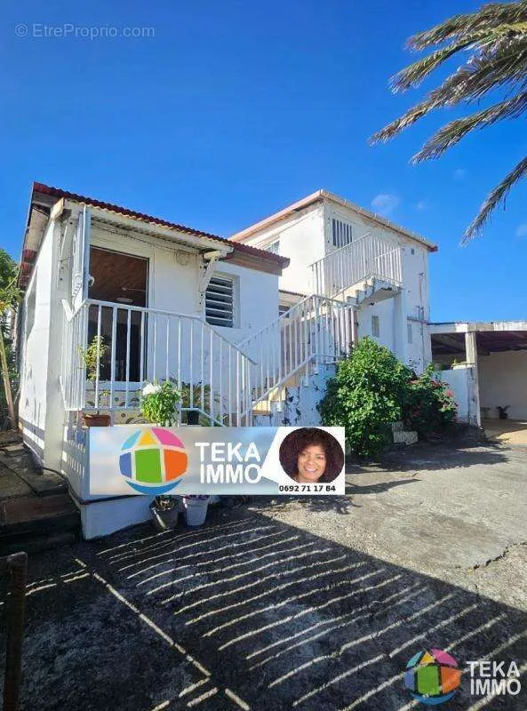 Extérieur - Maison F7 avec Jardin à Saint-Pierre, Terre-Sainte