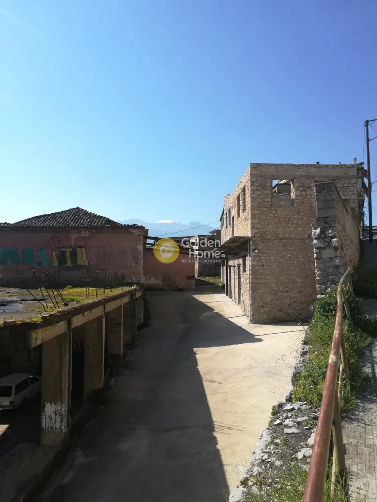 Jardin - Industrial Complex with Multiple Buildings in Lamia Centre