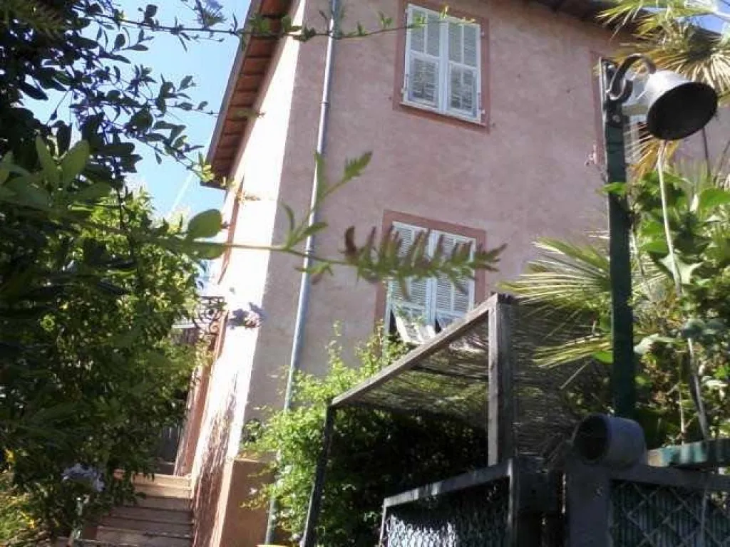 Extérieur - Appartement 3 Pièces avec Jardin à Nice Nord