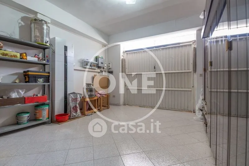 Garaaž - Rustic Villa with Private Garden in Filetto