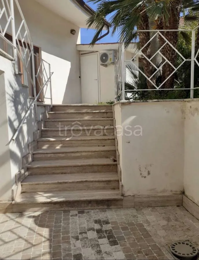 Pièces - Independent Villa with Dual Access in Parete