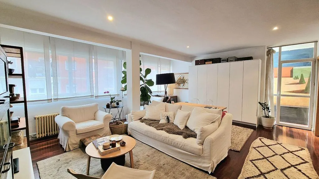 Séjour - Apartment with Terrace in Torrelavega