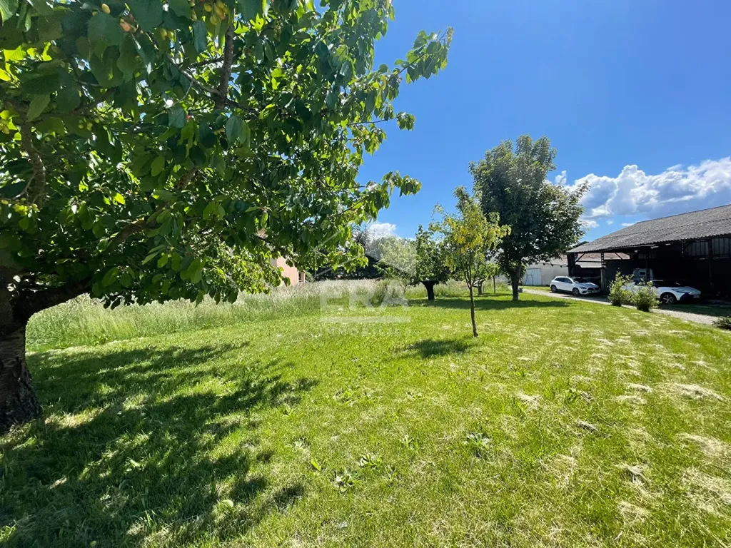 Aed - Residential Plot with Garden in Sisteron