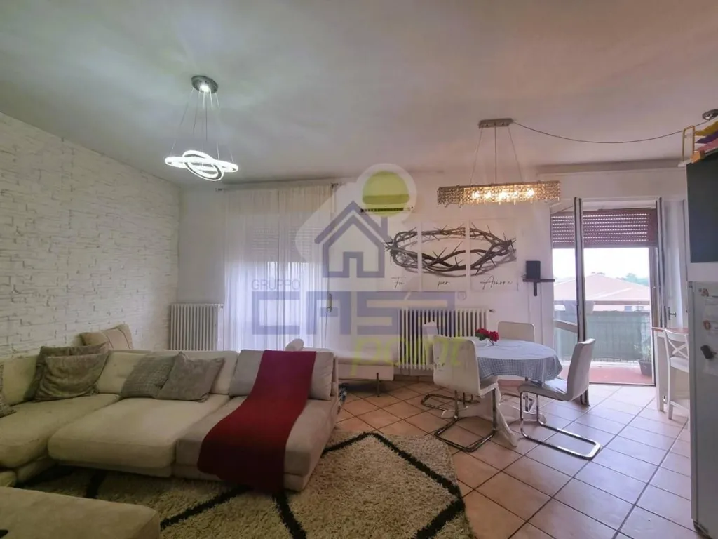 Elutuba - Modern Apartment with Balcony in Somaglia