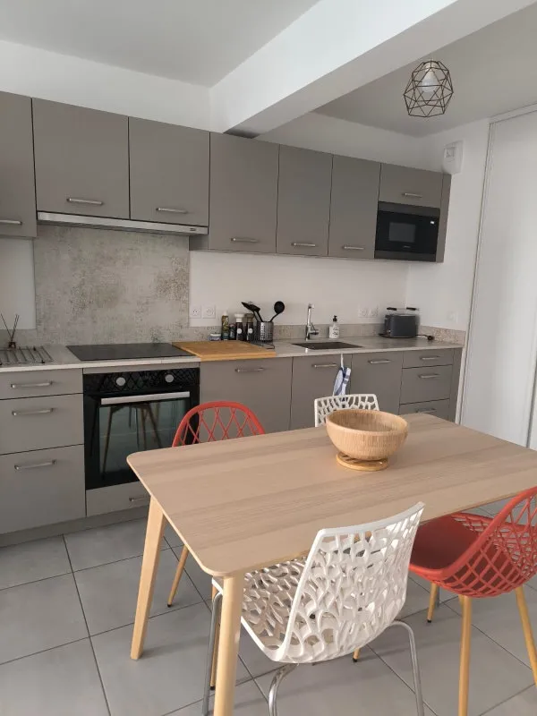 Cucina - Meubled Flat with Terrace in Anglet
