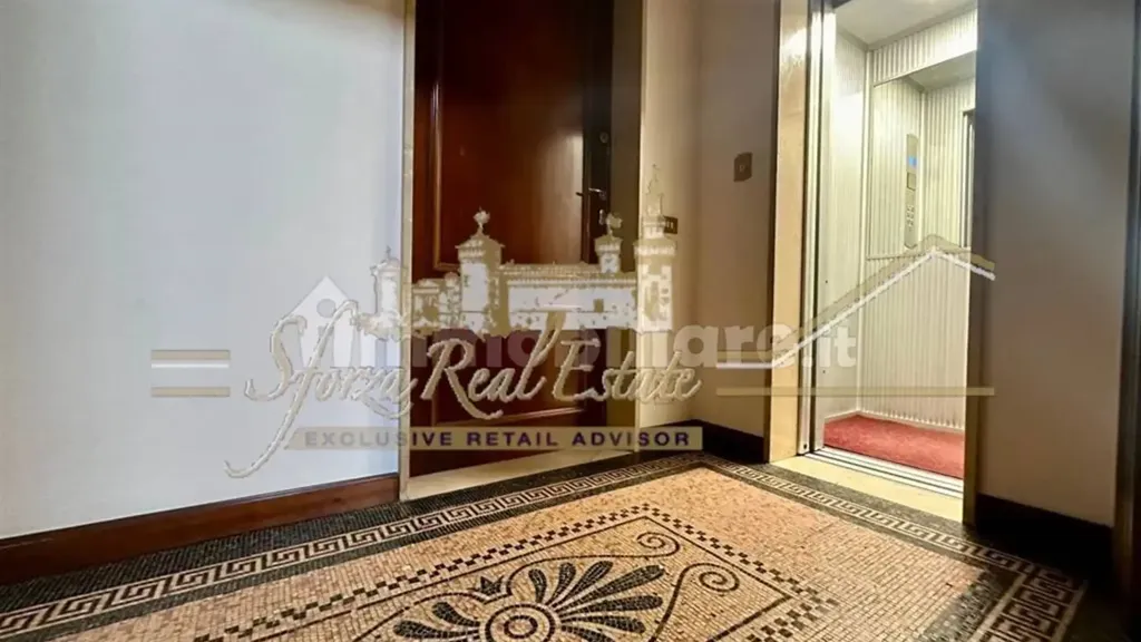 hallway_entrance