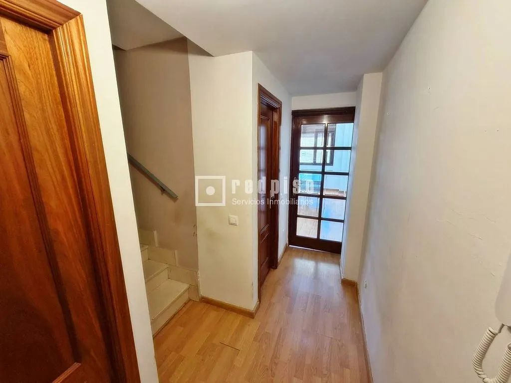 Esik - Apartment with Pool in Fontanar