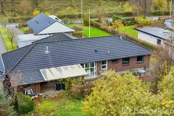 Vue aérienne - Villa with Carport and Workshop near Holsted