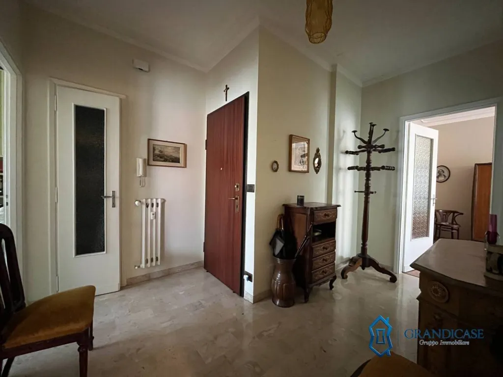 hallway_entrance