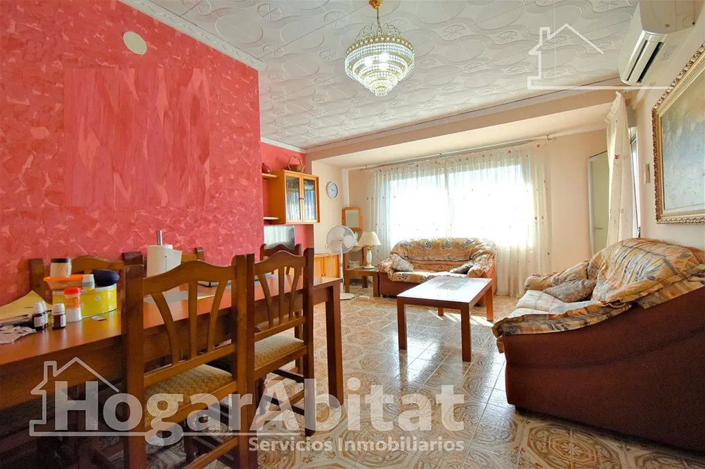 Söögituba - Spacious Flat with Balcony in Oliva