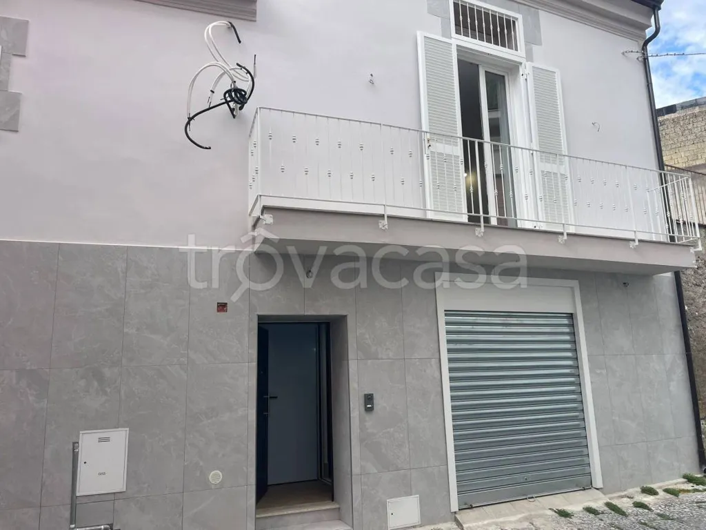 Extérieur - Modern Villa with Balcony in Aversa