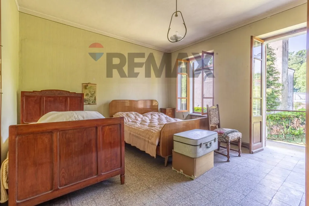 Bedrooms - Villa with Garden near Municipio