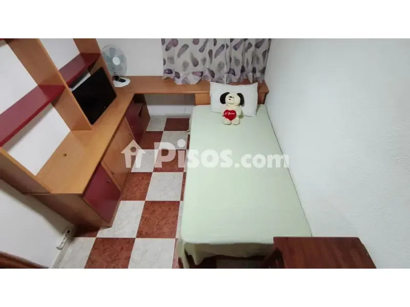 Chambres - Semi-Basement Flat with Patio in Madrid