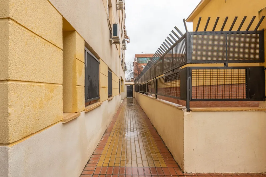 Aed - Duplex with Garage in Alcalá la Real, Granada