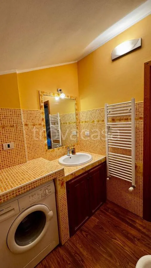Salles de bain - Rustic-Style Apartment with Balcony in Bardonecchia