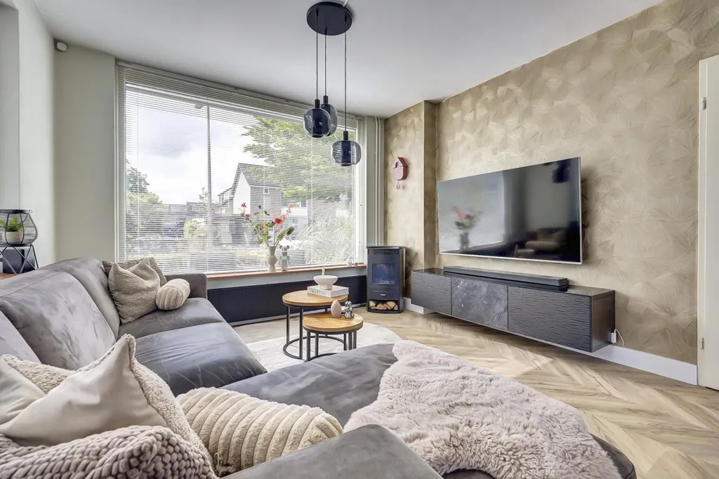 Elutuba - Fully Renovated Corner House with Garden in De Lier