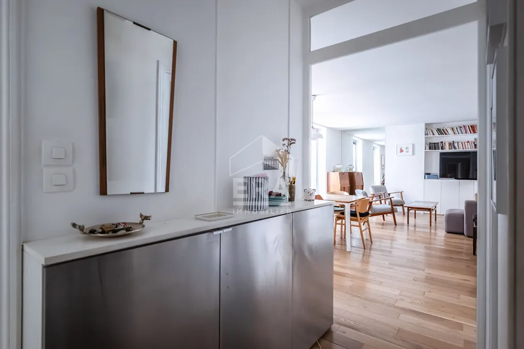 Ingresso - 3-Bedroom Parisian Flat with West Exposure