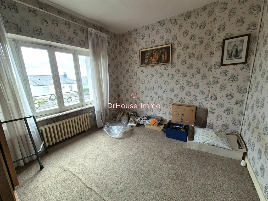 Magamistoad - Stone House with Large Garden in Gorron Centre