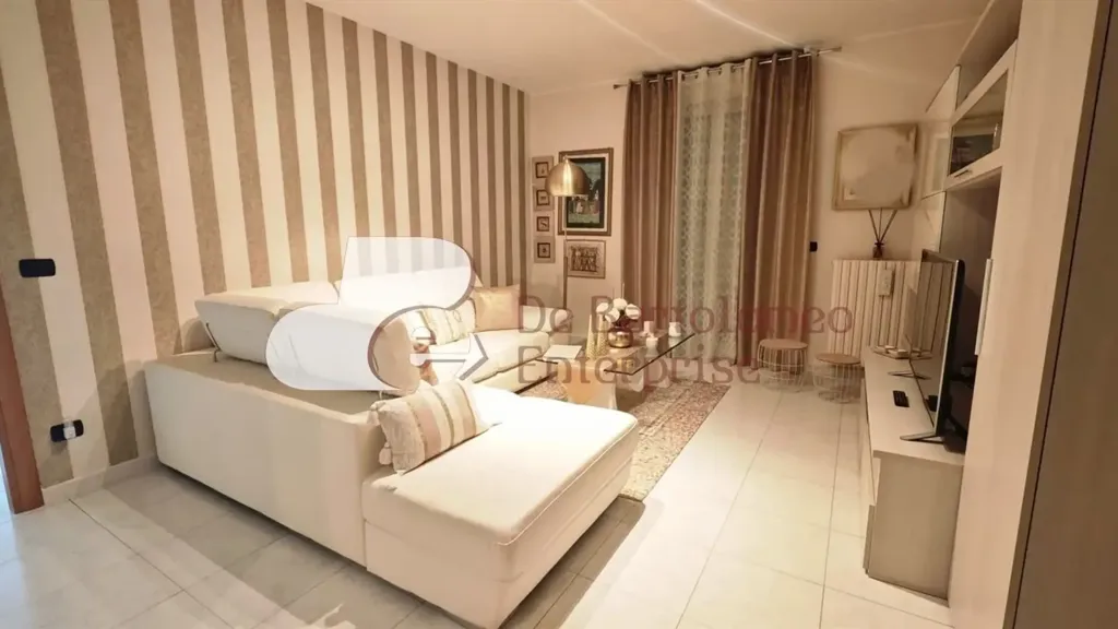 Séjour - Spacious 3-Room Apartment with Balcony in Bari
