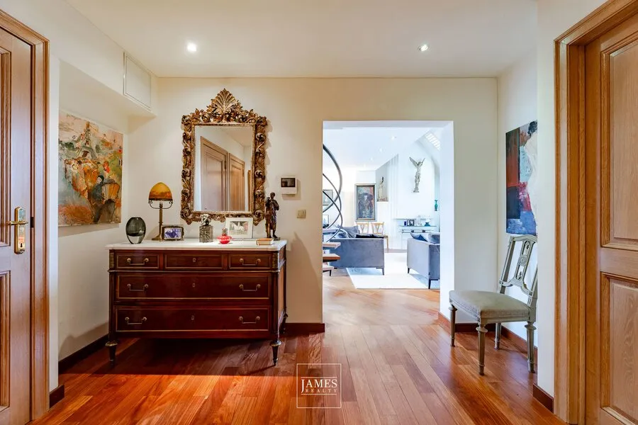 Esik - Duplex Penthouse with Terraces in Uccle