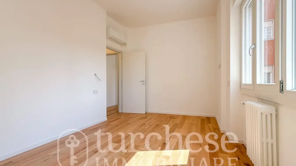 Rooms - Modernised Two-Bedroom Apartment in Bergamo