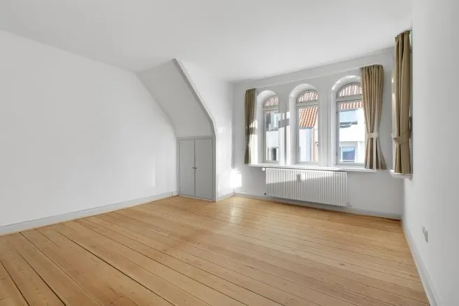 Pièces - Six-Bedroom Flat with Terrace in Varde