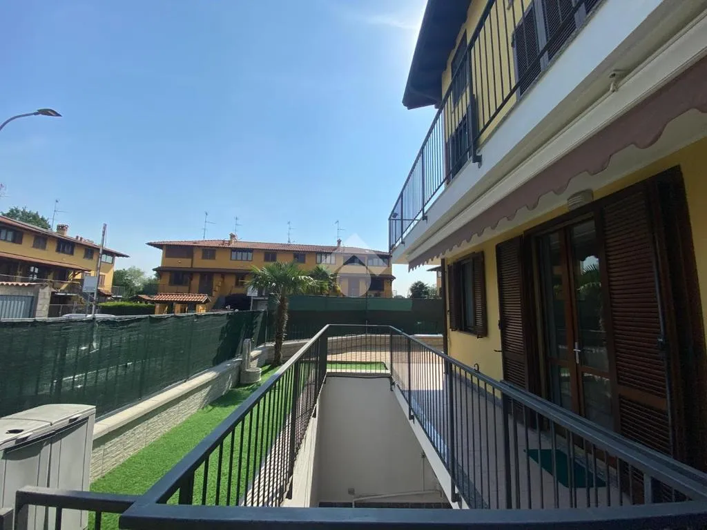 Balcony - Bright 2-Bedroom Apartment with Balcony in Corbetta