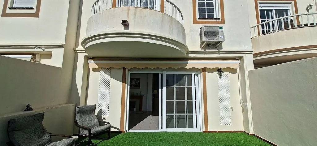 Aed - Semi-Detached Villa with Pool in Chayofa