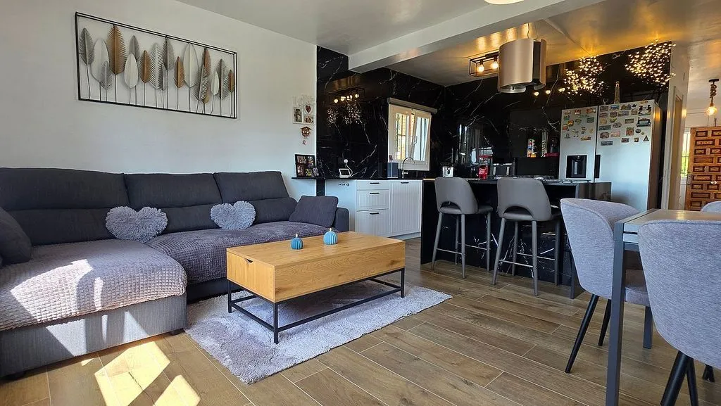 Elutuba - Chalet with Pool and Terrace in Lloret Blau