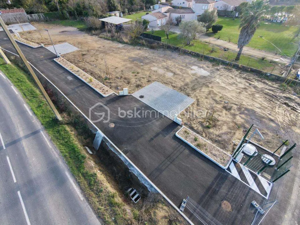 Vue aérienne - Terrain Libre Constructeur Viabilisé à Proximité