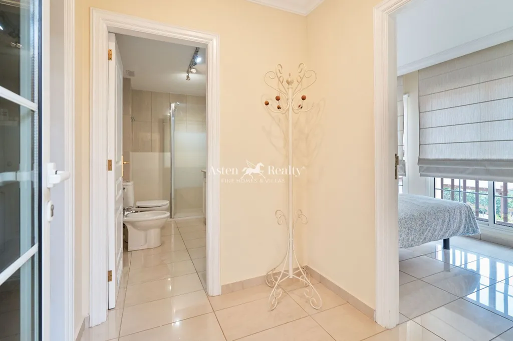 Esik - Penthouse with Pool in Costa Adeje