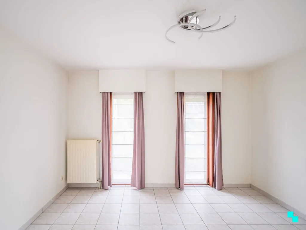 Rooms - Spacious Villa in Quiet Residential Area