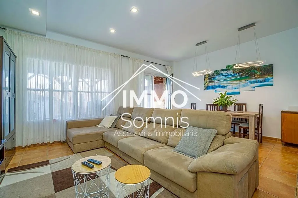 Soggiorno - Townhouse with Pool in Torroella de Fluvià