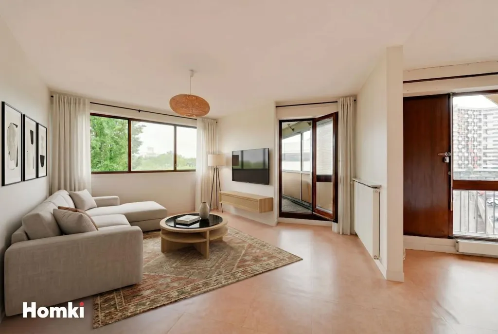 Elutuba - Apartment with Balcony in Créteil