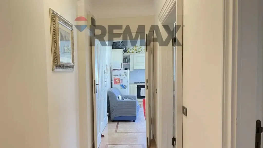 Esik - Central Apartment with Ascender in Sassuolo