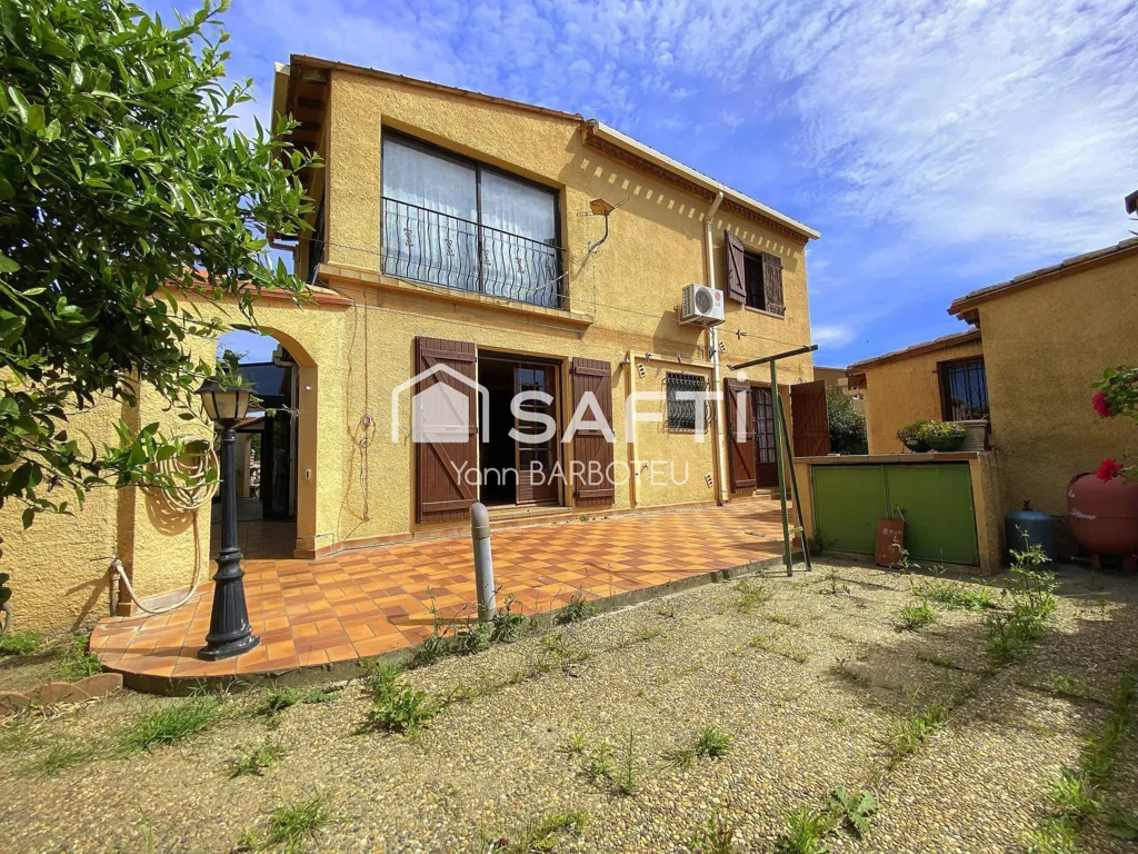 Exterior - Rustic House with Pool near Perpignan