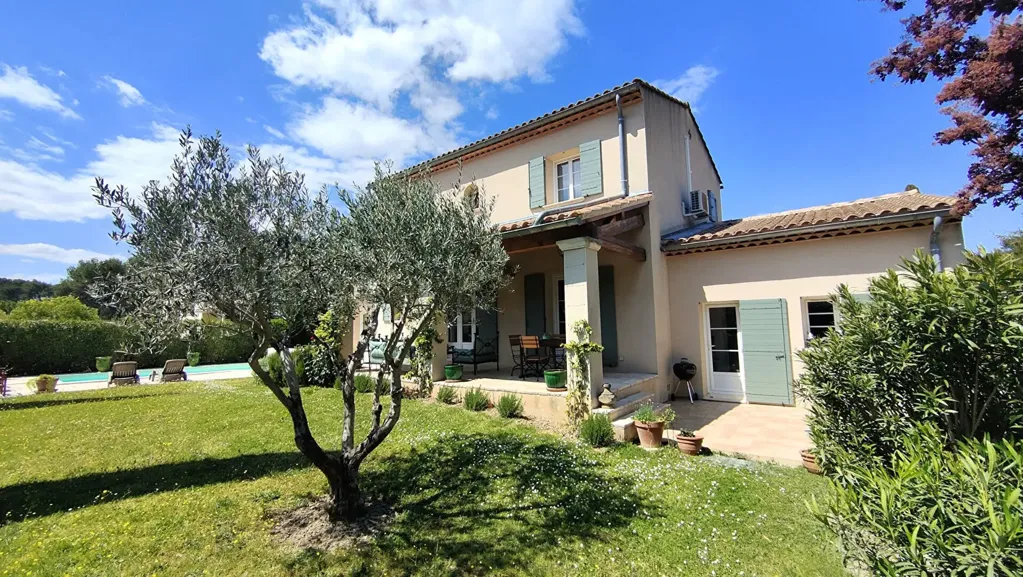 Välivaade - Provençal Bastide with Pool in Barbentane