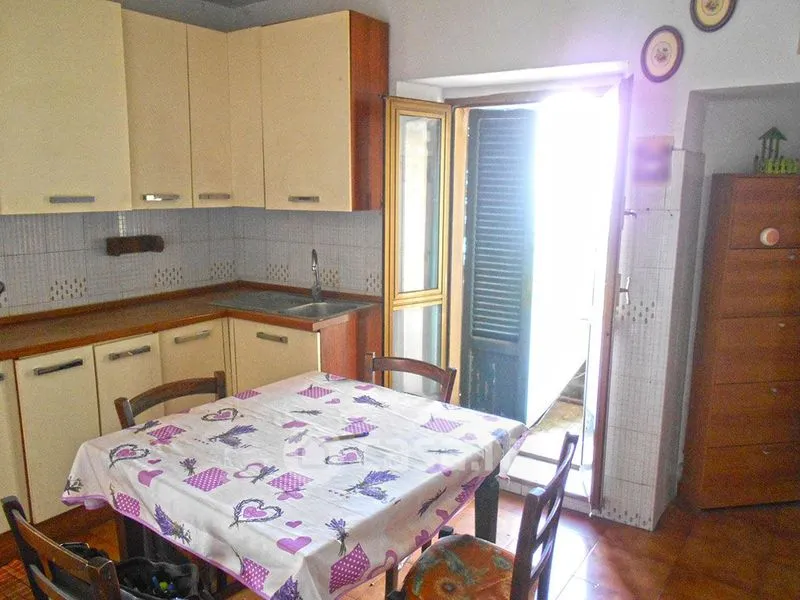 Salle à manger - Trilocale with Terrace in Piancastagnaio
