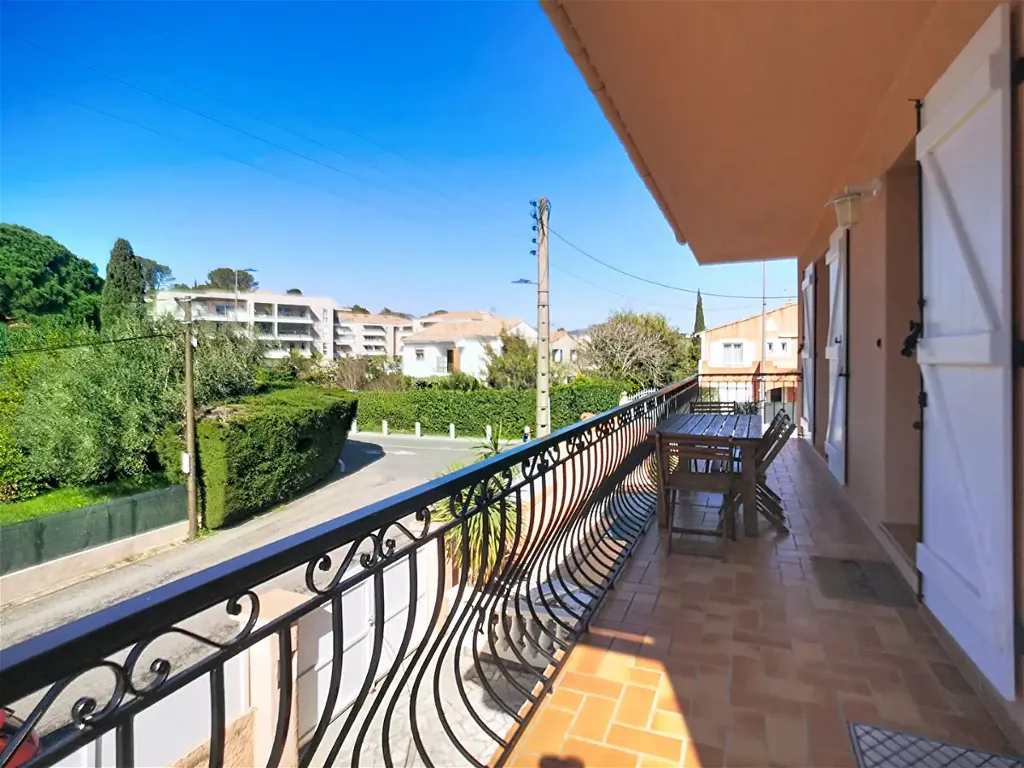 Balcone - Villa with Pool in Saint-Raphaël