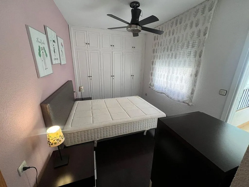 Chambres - Furnished Flat with Balcony in Millán de Priego