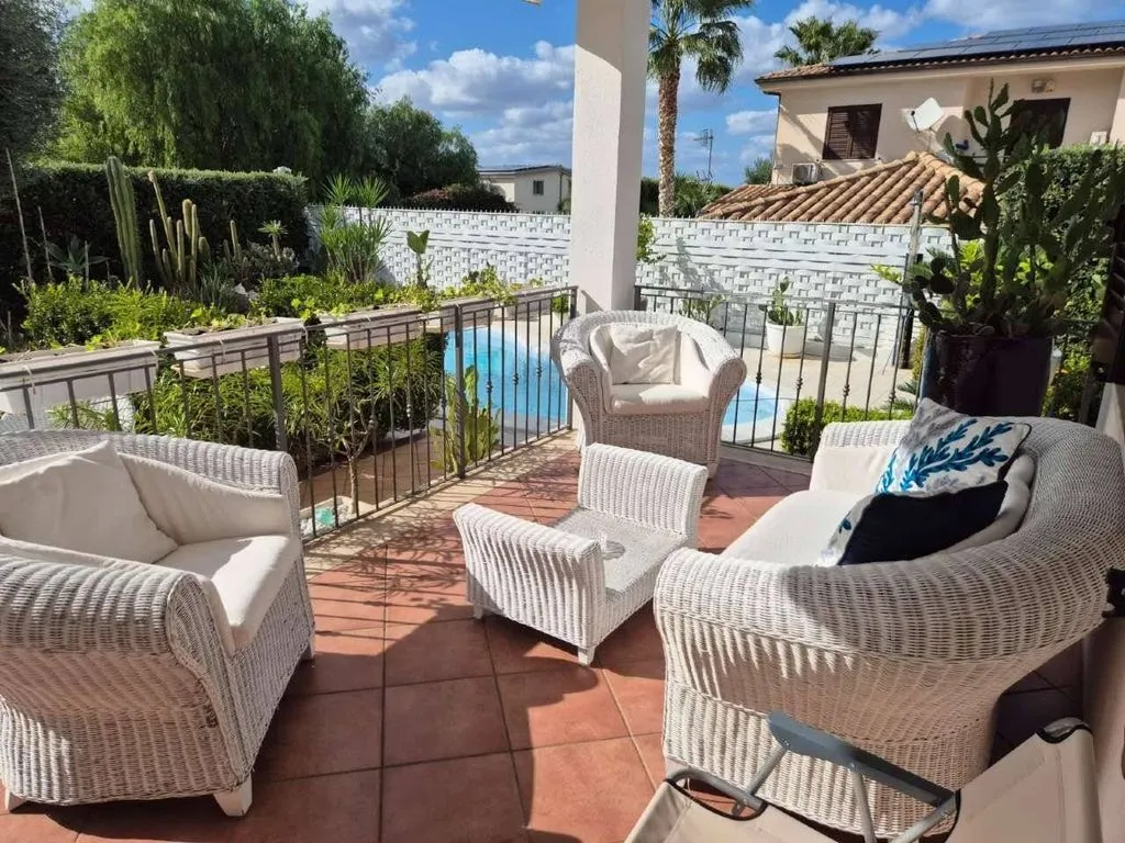 Terrasse - Luxury Villa with Pool in Carini, Palermo