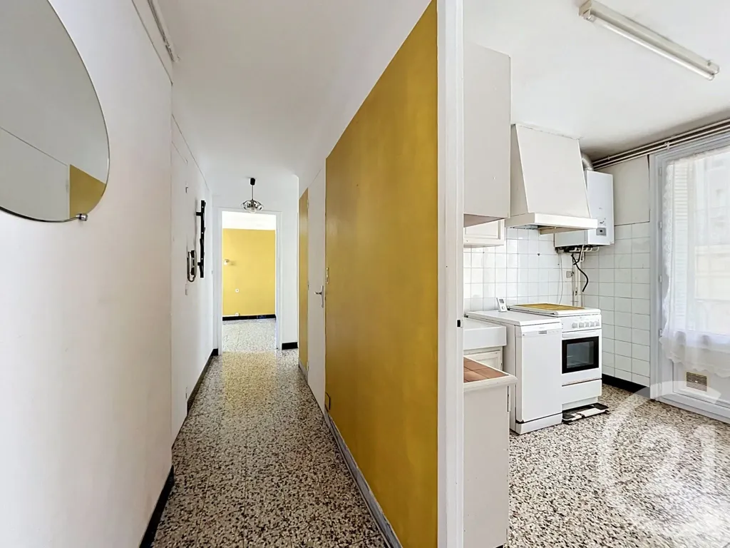 Cucina - 3-Bed Apartment with Balcony in Sète