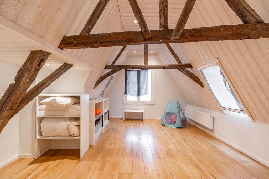Pièces - Townhouse avec Piscine à Bruges