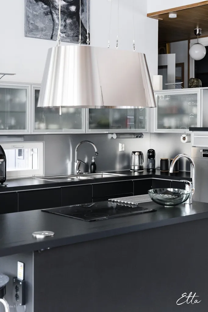 Cuisine - Architectural House with Sea View in Naantali