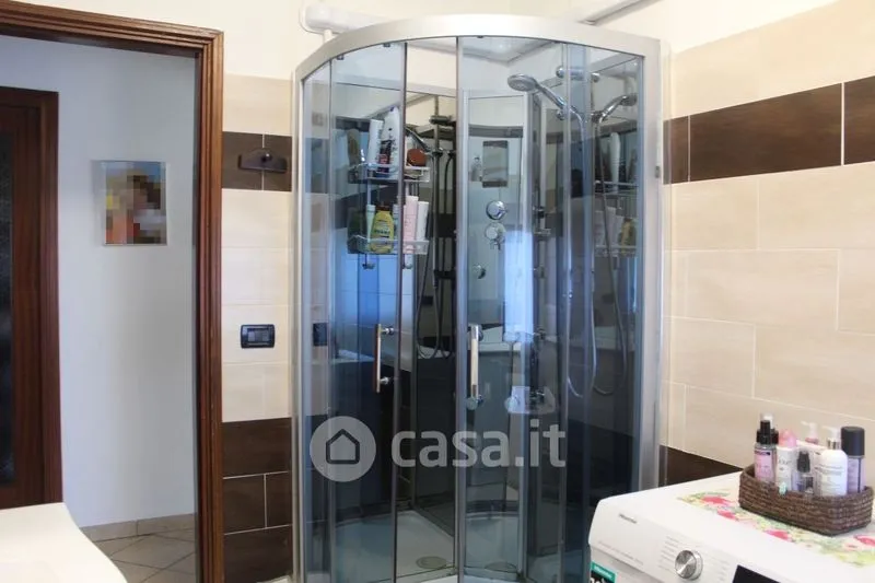 Bagni - Appartamento con balcone e garage a Fiesso Umbertiano