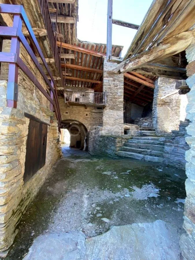 Toad - Rustic Property with Sunlit Garden in Melle