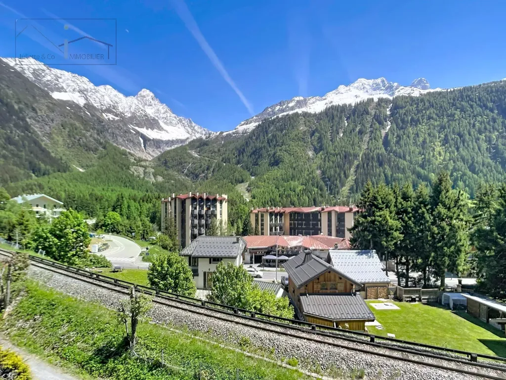 Vue aérienne - Chalet de 9 Chambres avec Vue Montagne à Chamonix